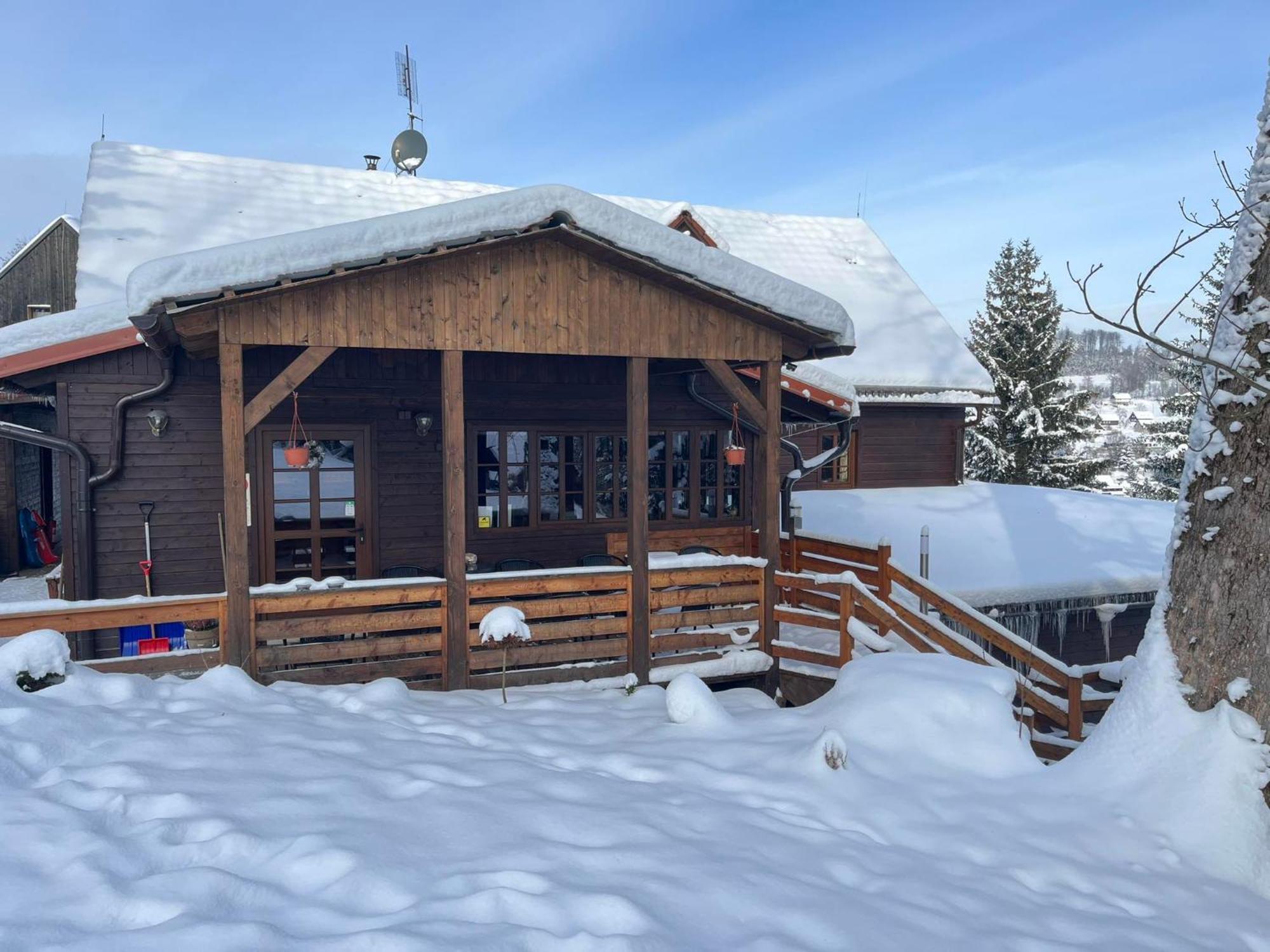 Penzion Harry Na Sjezdovce Krkonose Vysoké nad Jizerou Esterno foto